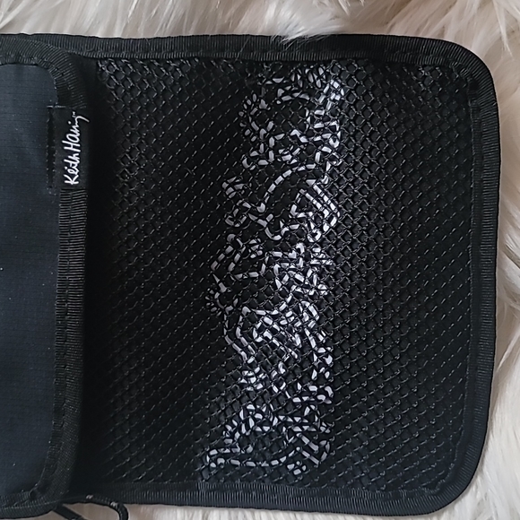 Keith Haring x H&M Black Limited Edition Shoulder Bag - Picture 2 of 3